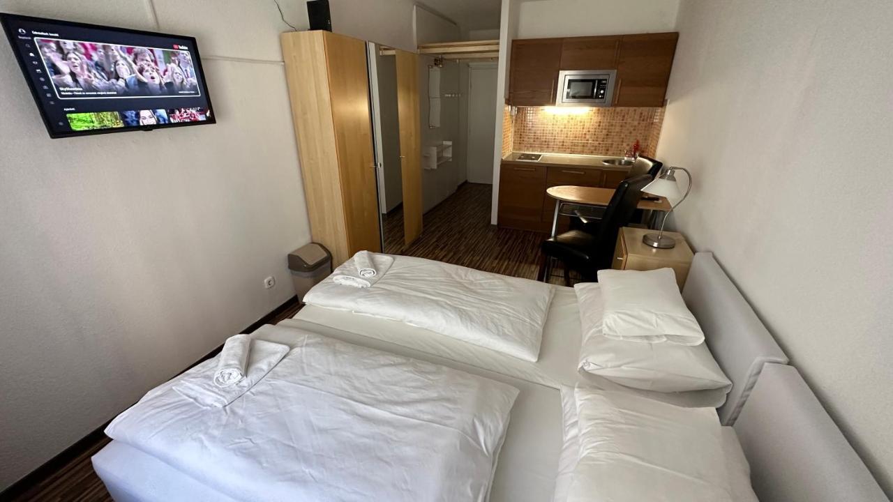 H1 Apartmanok ブダペスト エクステリア 写真