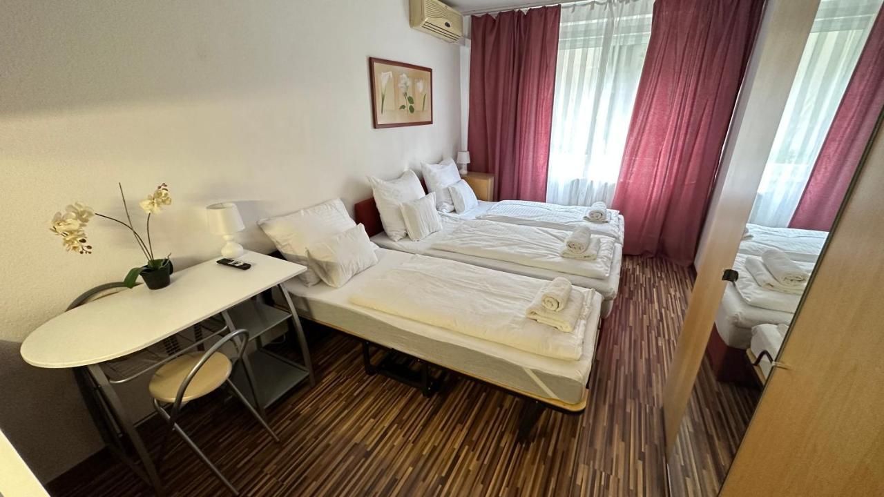 H1 Apartmanok ブダペスト エクステリア 写真